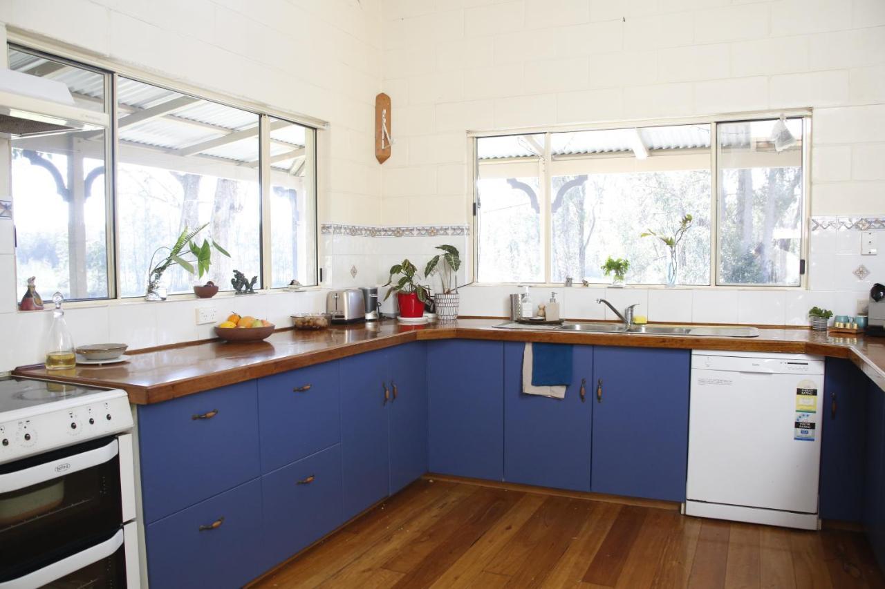 Charming 5 Bed Cottage With Fire Place Scotts Head Exterior photo